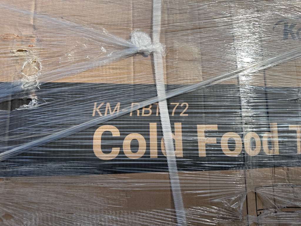 Brand New – Never Used – Scratch & Dent – KoolMore 72" Commercial Refrigerated Prep Station with Sneeze Guard