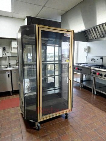 Pristine Condition – Commercial Glass Door Display Refrigerator – Single Glass Door – Fully Tested & Operational!