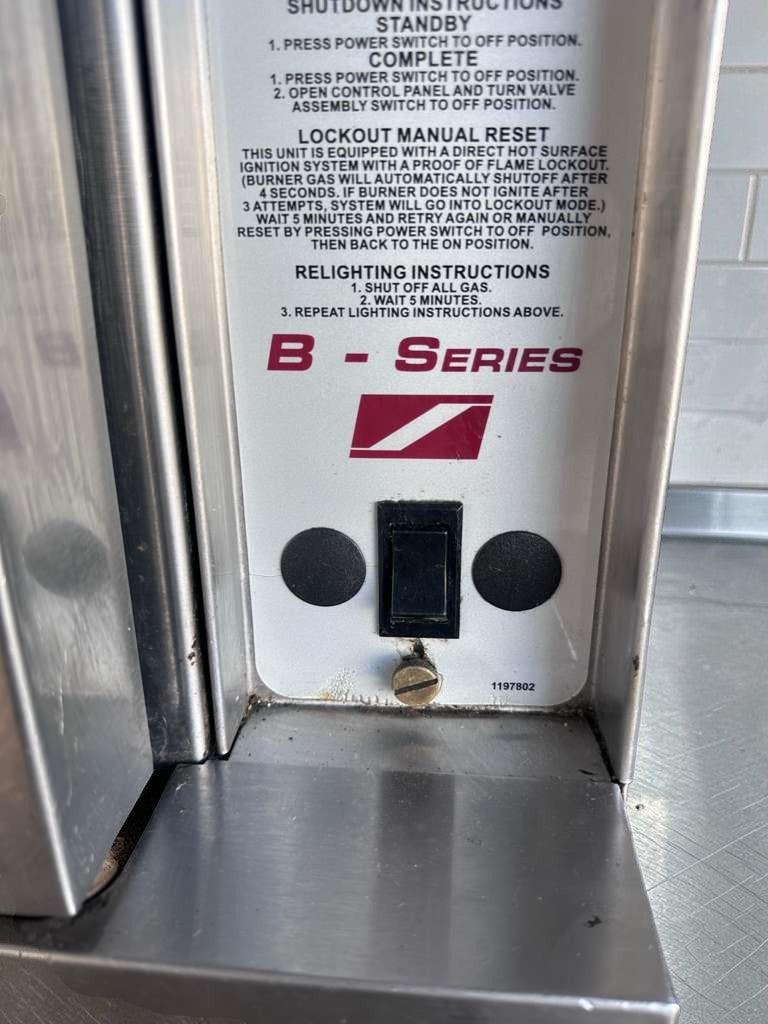 Outstanding Condition – Southbend B-Series – Double Deck Commercial Convection Oven – Natural Gas – Fully Tested & Operational