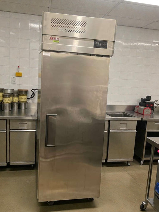 Premium Condition – Turbo Air EF24-1-N-V Commercial Reach-In Freezer – 115V / Single Phase – Fully Tested & Working!