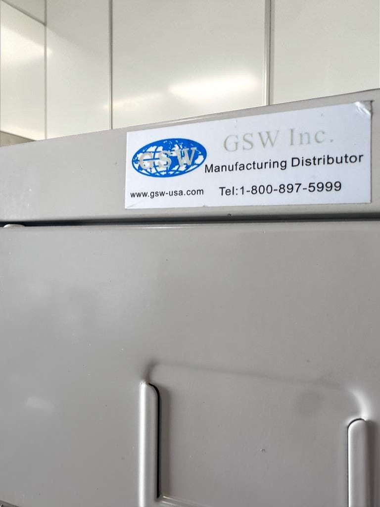 Excellent Condition – GSW Inc. 5-Tier Metal Locker Cabinet – Commercial Employee Storage – Heavy-Duty Steel – Fully Inspected & Operational!