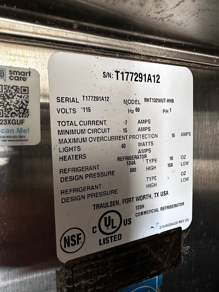 Excellent Condition – Traulsen RHT132WUT-HHS Specification Line – 30" One-Section Half-Door Reach-In Refrigerator – 24.2 Cu. Ft. – 115V – Fully Tested & Operational!