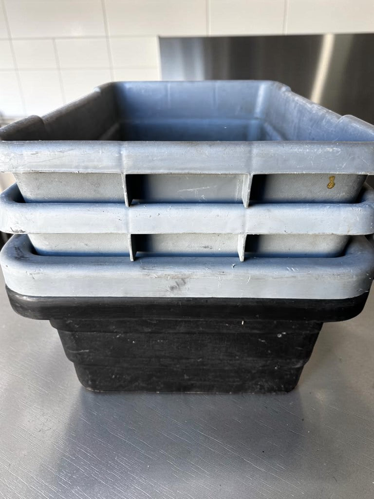 Dependable Condition – Uline Utility Tote Lot – Qty 4 – 22" x 17" x 7" Gray Commercial Plastic Storage Tubs – NSF Certified – Ready for Restaurant Use!