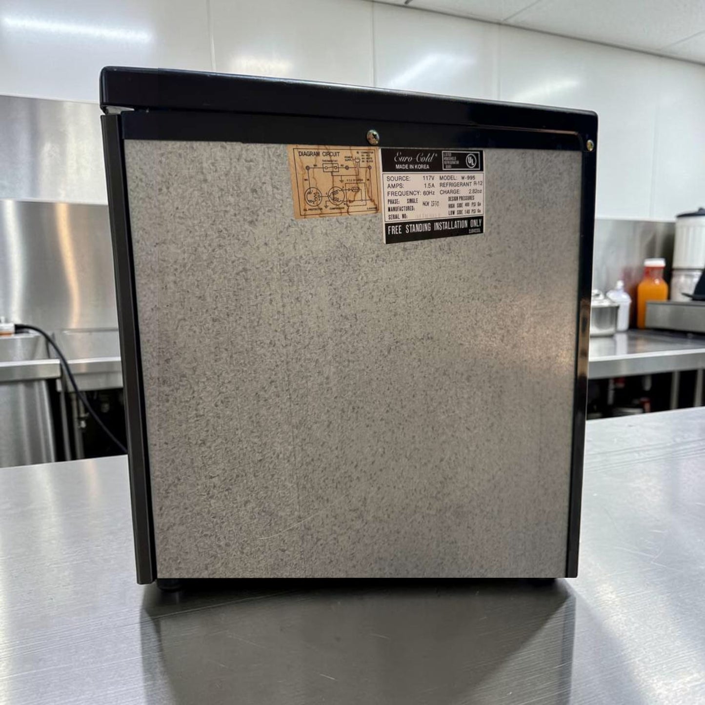 High-Quality Condition – Euro-Gold W-995 Compact Undercounter Refrigerator – Space-Saving Mini Fridge – 115V – Fully Tested & Operational!