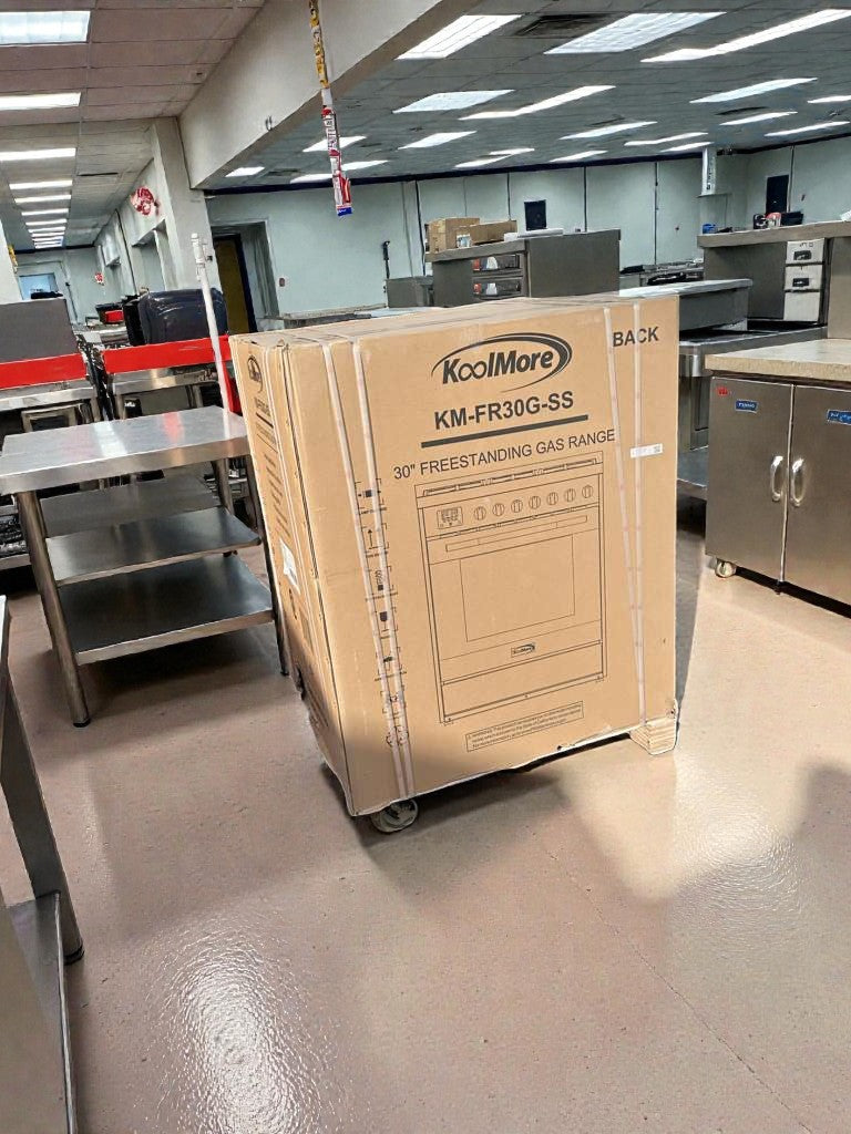 Like-New Condition – KoolMore 30" Freestanding Gas Range (Scratch & Dent)