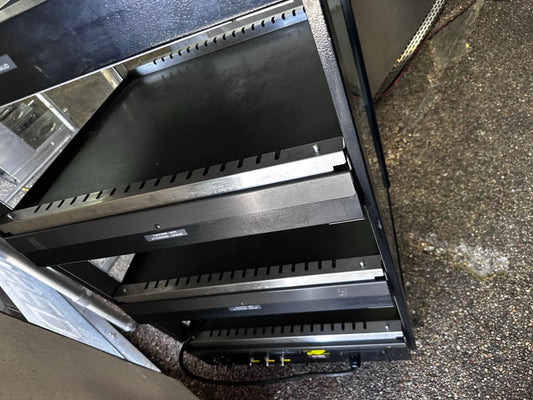 Outstanding Condition – Hatco GRSDS-24T Glo-Ray – 24" Three-Tier Commercial Heated Display Merchandiser – 120V – Fully Tested & Operational!