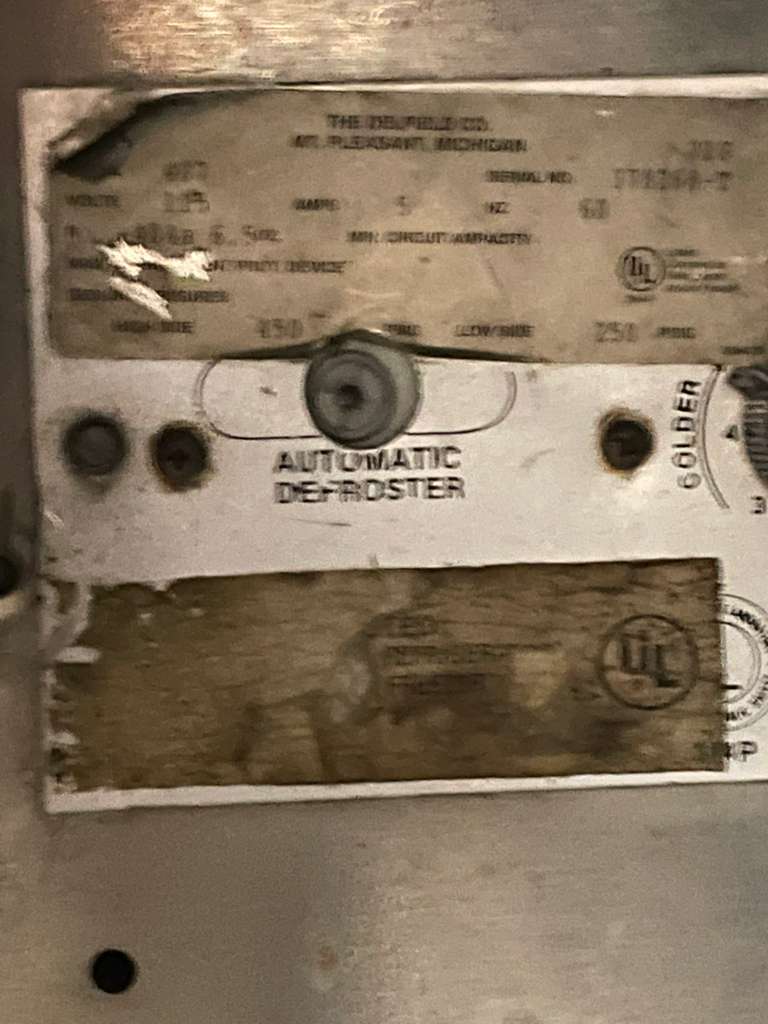 Immaculate Condition – Delfield Undercounter Commercial Refrigerator – 115V / Single Phase – Fully Tested & Working!