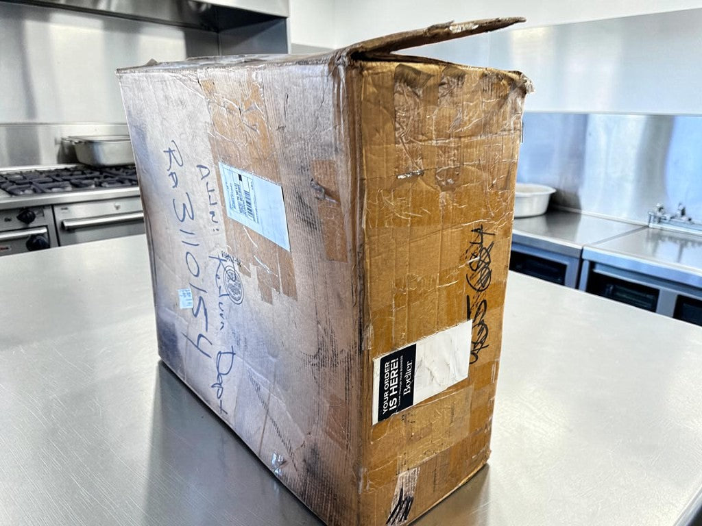 Brand New – Wells 5P-MOD200TDM – Two-Well Top-Mount Drop-In Food Warmer – Thermostatic Controls, Drains & Manifold – 208/240V!