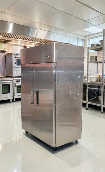 Prime Condition – Atosa MBF8002GR – Commercial Two-Door Reach-In Freezer – 44.5 Cu. Ft. – Top Mounted – Stainless Steel – 115V – Fully Tested & Operational!