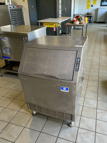Immaculate Condition – Manitowoc Commercial Undercounter Ice Maker - 115V / Single Phase - Fully Tested & Working!