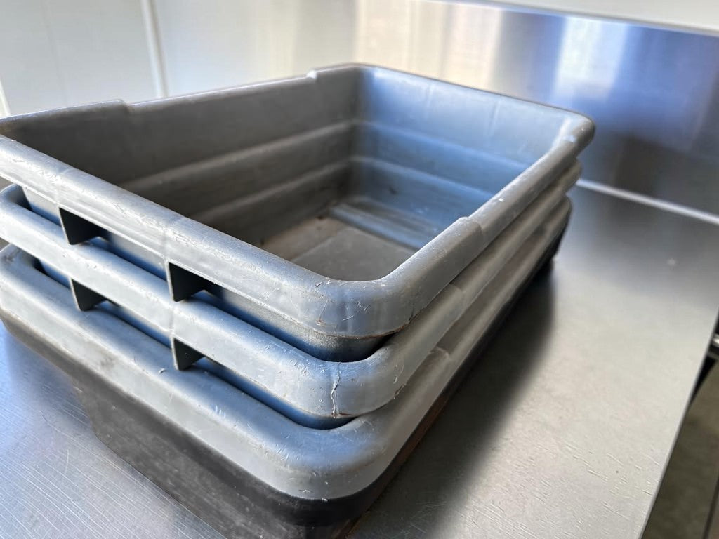 Dependable Condition – Uline Utility Tote Lot – Qty 4 – 22" x 17" x 7" Gray Commercial Plastic Storage Tubs – NSF Certified – Ready for Restaurant Use!