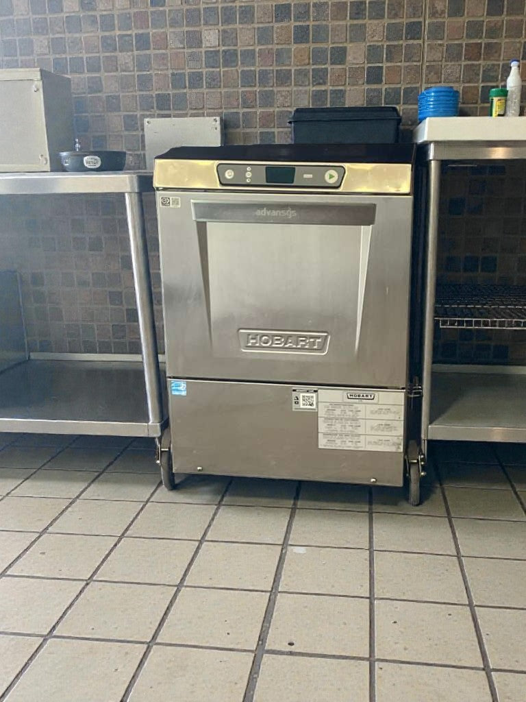 Immaculate Condition – Hobart LXe Undercounter Commercial Dishwasher - 120V / Single Phase - Fully Tested & Working!