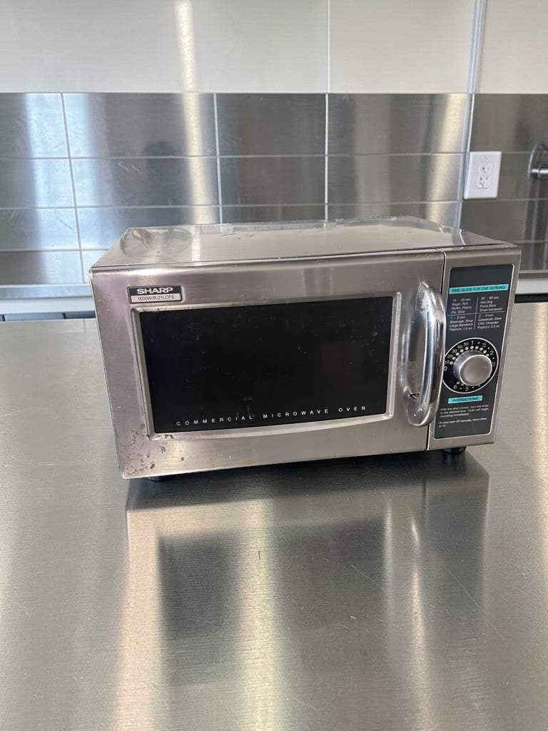 Excellent Condition – Sharp R-21LCFS – Commercial Microwave Oven – 1000W – Stainless Steel – UL Listed – Fully Tested & Operational!