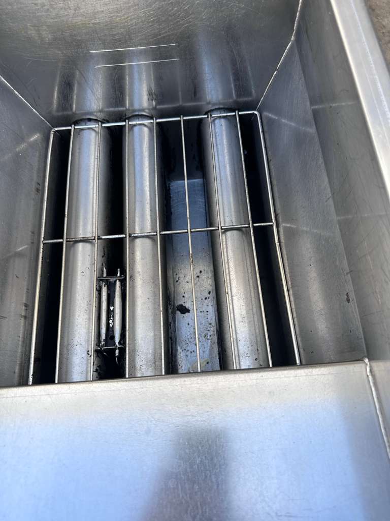 Excellent Condition – Frymaster ESG35T Natural Gas Commercial Fryer – 40 lb Capacity – NSF & ETL Listed – Fully Tested & Operational!