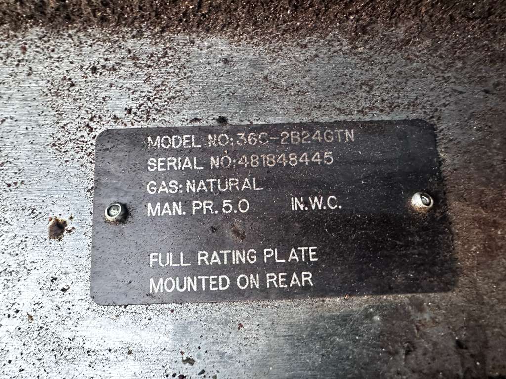 Superior Condition – Vulcan 36C-2B24GTN – Endurance 36" Natural Gas Range – 2 Burners – 24" Thermostatic Griddle – Convection Oven Base – 135,000 BTU – NSF / CSA Listed – Fully Tested & Operational!