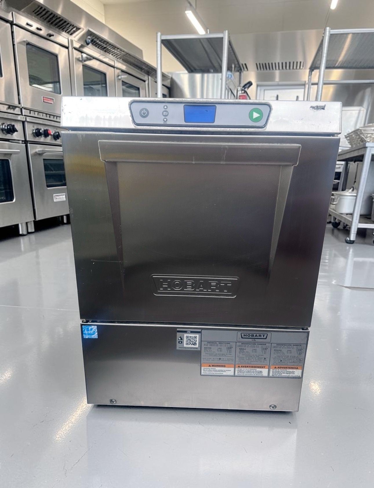 Outstanding Condition – Hobart LXEC-3 Undercounter Commercial Dishwasher – 34 Racks/Hour – Low Temp Sanitizing – 120V – Fully Tested & Operational!