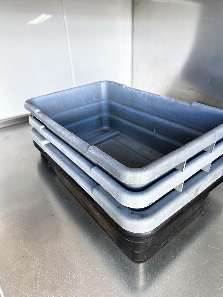 Dependable Condition – Uline Utility Tote Lot – Qty 4 – 22" x 17" x 7" Gray Commercial Plastic Storage Tubs – NSF Certified – Ready for Restaurant Use!