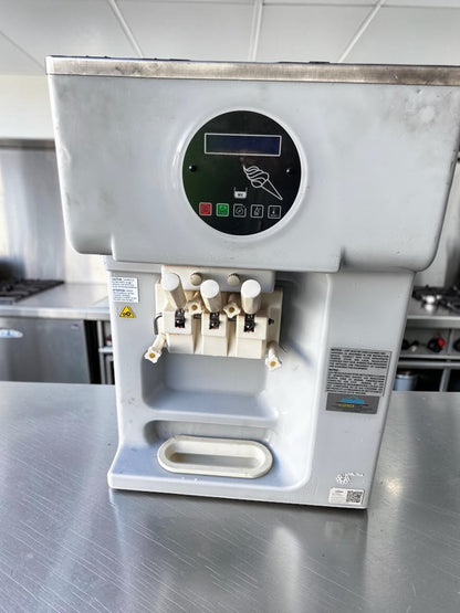 Top-Tier Condition – Carpigiani 193 SP/USA P – Commercial Countertop Soft Serve Ice Cream Machine – 2 Flavor + Twist – 208–230V – 3 Phase – UL / NSF Listed – Fully Tested & Operational!