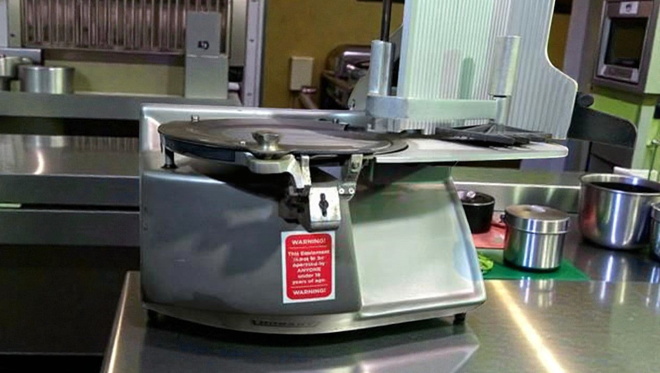 High-Grade Condition – Hobart HS8 Commercial Heavy-Duty Meat Slicer – 120V / Single Phase – Fully Tested & Working!