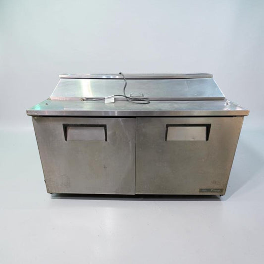 Like-New Condition – True TSSU-60-16-HC – 60 3/8" Commercial Sandwich / Salad Prep Table – 16 Pan Capacity – 2 Solid Doors – 115V – R290 – Fully Tested & Operational!