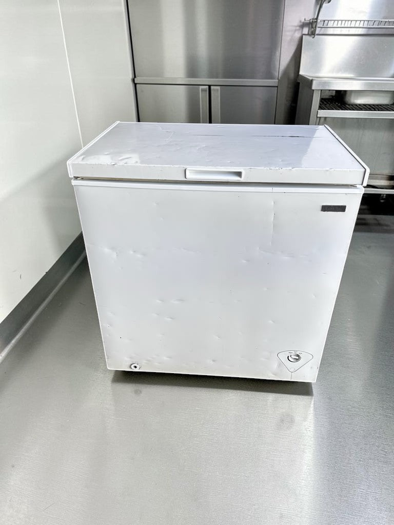 Well-Maintained Condition – Vissani MDCF7WH – 7.0 Cu. Ft. Manual Defrost Chest Freezer – White – UL Listed - Fully Tested & Operational!