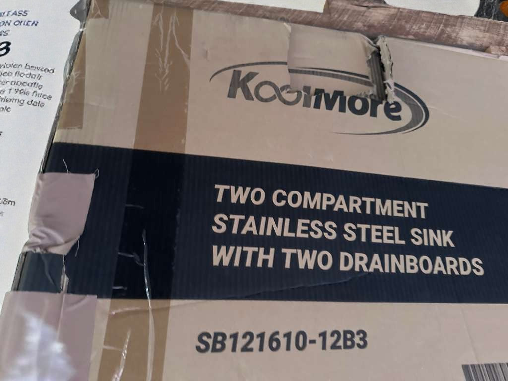 Brand New Premium Condition – KoolMore SB121610-12B3 – Commercial Two-Compartment Stainless Steel Sink with Dual Drainboards – NSF Certified – Never Used in Original Box!