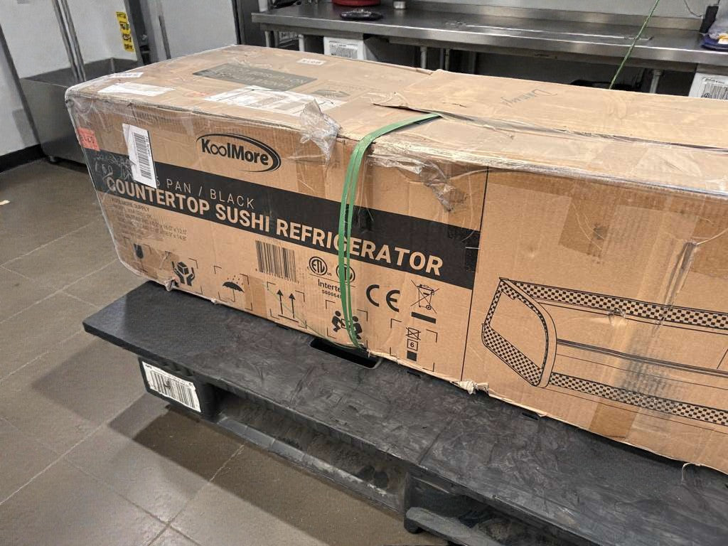 Damaged – Koolmore 60" Glass Sushi Countertop Display Refrigerator