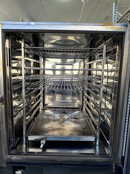 Immaculate Condition – Rational iCombi Pro 10-Full Size Electric – Commercial Intelligent Combi Oven – 10 Full-Size Sheet Pan Capacity – Mobile Oven Rack & Stainless Steel Stand – 208/240V – Fully Tested & Operational!