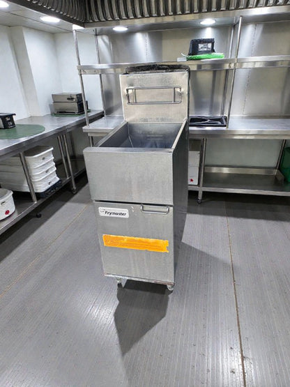 Excellent Condition – Frymaster ESG35T Natural Gas Commercial Fryer – 40 lb Capacity – NSF & ETL Listed – Fully Tested & Operational!