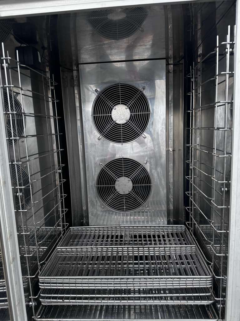 Exceptional Condition – American Panel AP12BCF150-2-P HURRiCHiLL™ Blast Chiller / Shock Freezer – 24 Pan Capacity – 208V / 3PH – Fully Tested & Operational!