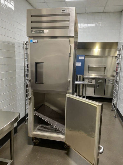 Top-Tier Condition – True Commercial Reach-In Refrigerator – 115V / Single Phase – Fully Tested & Working!