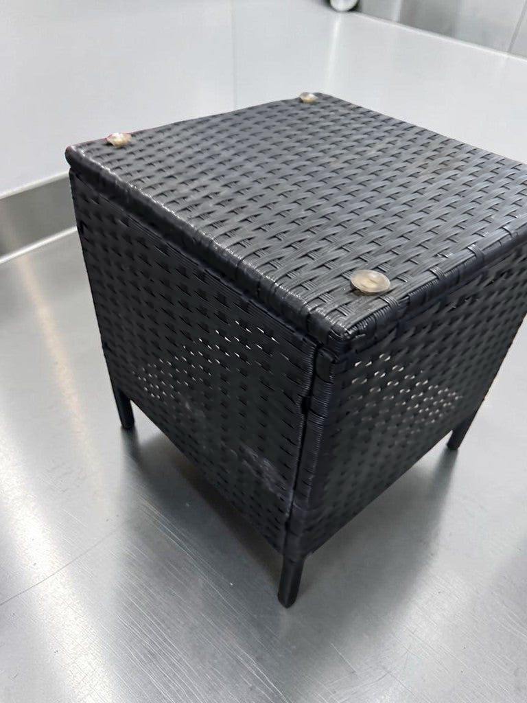 Remarkable Condition – Unbranded 18-Inch Black Woven Wicker Cube Side Table – Square Patio Accent Table – Fully Inspected & Ready for Use!