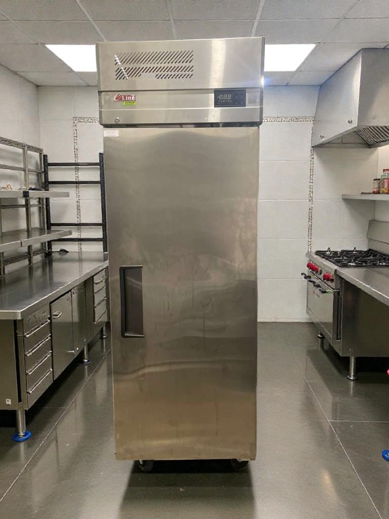 Premium Condition – Turbo Air EF24-1-N-V Commercial Reach-In Freezer – 115V / Single Phase – Fully Tested & Working!