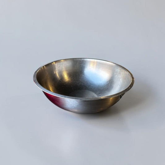 Excellent Condition – Commercial 21" Stainless Steel Mixing & Salad Bowl – Heavy-Duty Large-Capacity Design – Fully Inspected & Ready for Use!