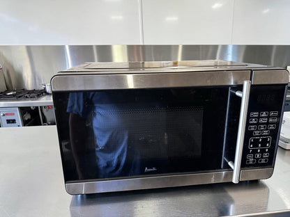 Prime Condition – Avanti MTV3S – Commercial-Style Stainless Steel Countertop Microwave Oven – Digital Controls – 120V – Fully Tested & Operational!