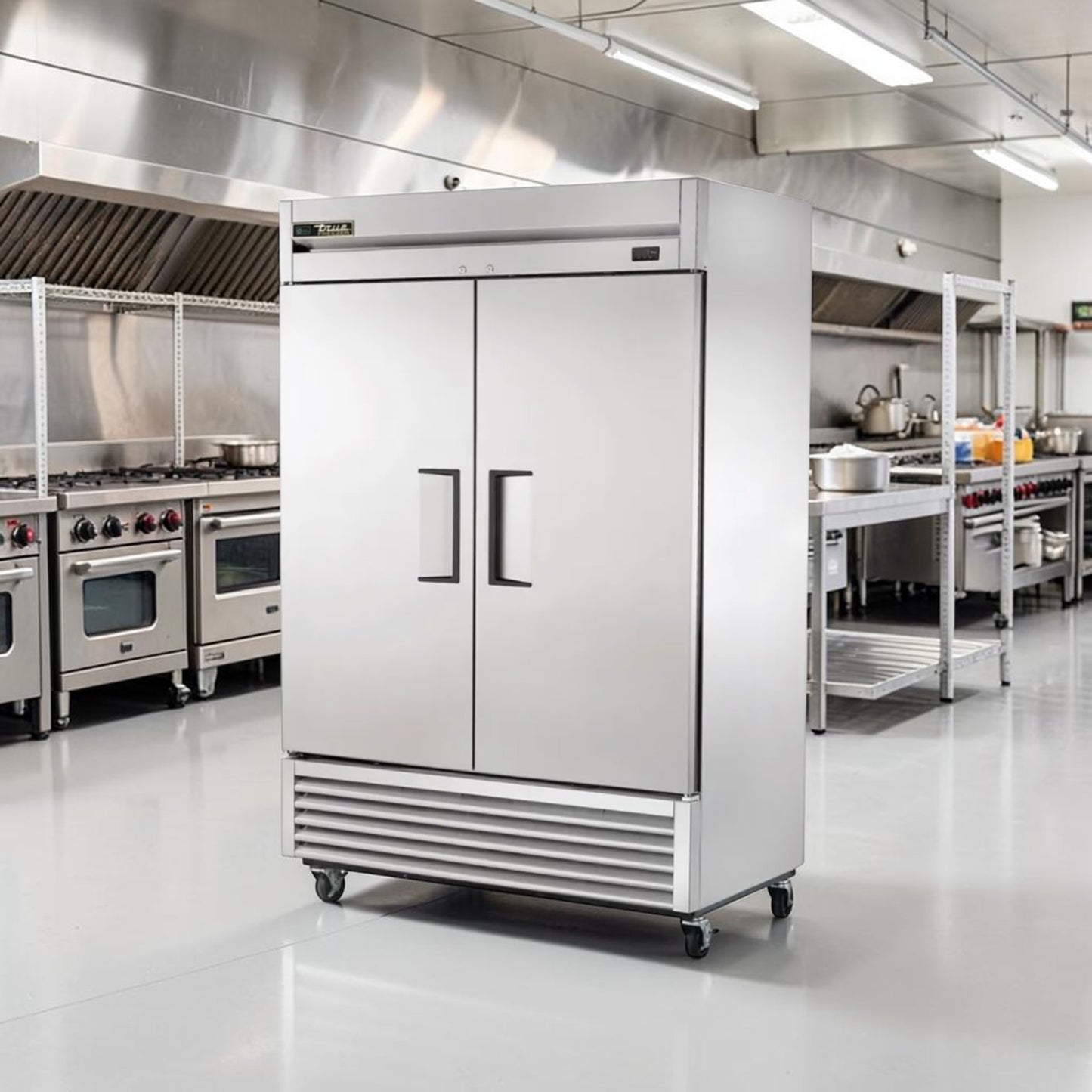 Superior Condition – True T-49F-HC – 54 1/8" Two-Section Reach-In Freezer – 49 Cu. Ft. – 115V – ENERGY STAR® – Fully Tested & Operational!