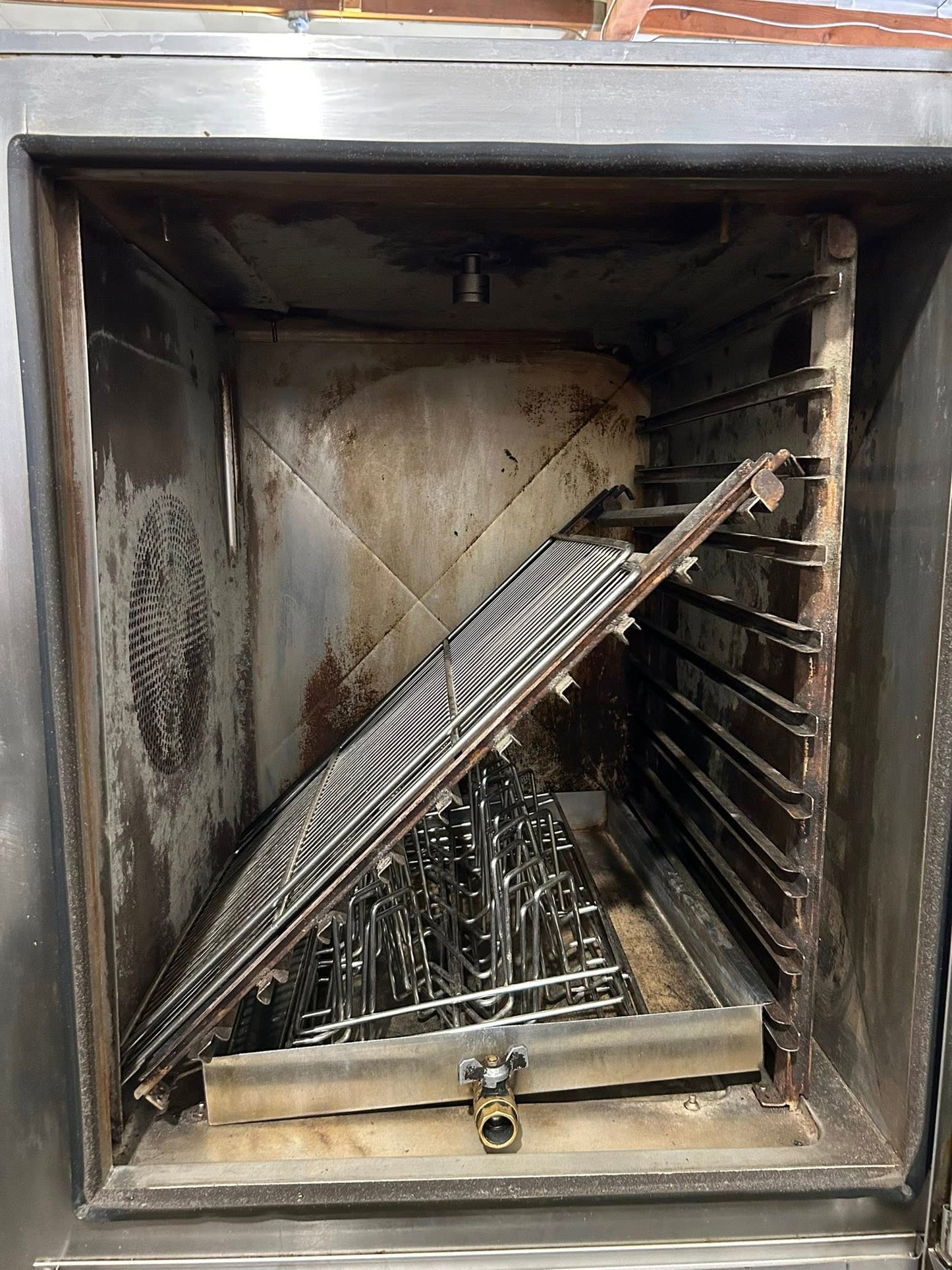 Premium Condition – BKI ETE102R – Commercial Electric Combi Oven (Boilerless) – 208V / 3 Phase – UL & ETL Listed – Fully Tested & Operational!