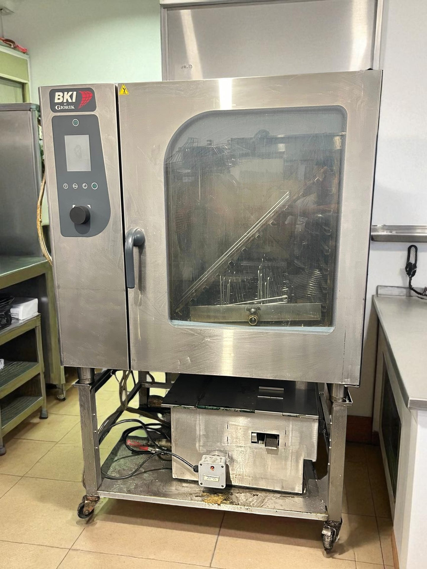 Premium Condition – BKI ETE102R – Commercial Electric Combi Oven (Boilerless) – 208V / 3 Phase – UL & ETL Listed – Fully Tested & Operational!