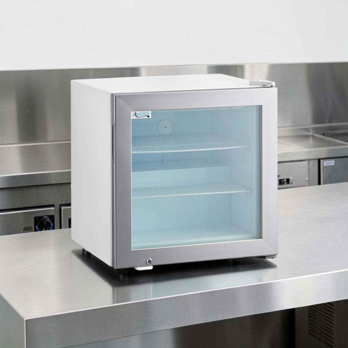 Excellent Condition – Avantco CFM2 / 360CFM2 – 2 Cu. Ft. Countertop Glass Door Display Freezer – 110–120V – ETL Certified – Fully Tested & Operational!
