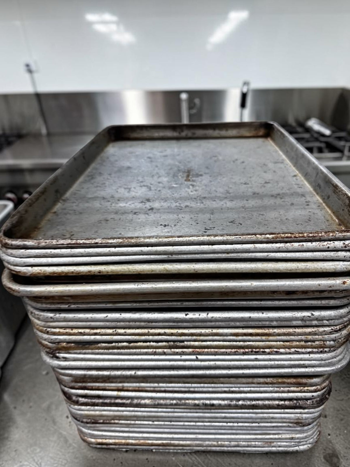 Dependable Condition – 1/2 Size Aluminum Sheet Pans – Commercial Half Size Baking Pans – Quantity 30 – Ready for Commercial Use!