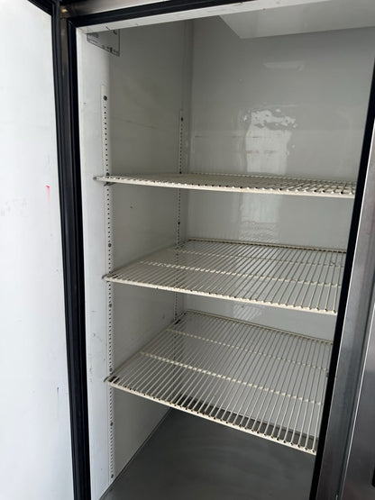 Excellent Condition – True T-49 – 49 Cu. Ft. Two-Section Commercial Reach-In Refrigerator – 2 Solid Doors – 115V – R134a – Fully Tested & Operational!