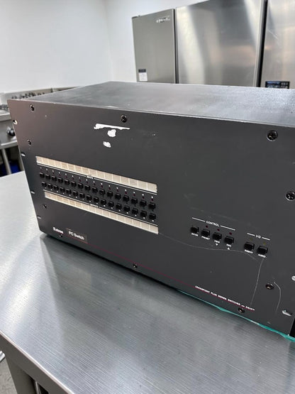 Dependable Condition – Extron CrossPoint Plus 1616 HVA – 16×16 RGBHV & Stereo Audio Matrix Switcher – 425 MHz – Fully Tested & Operational!