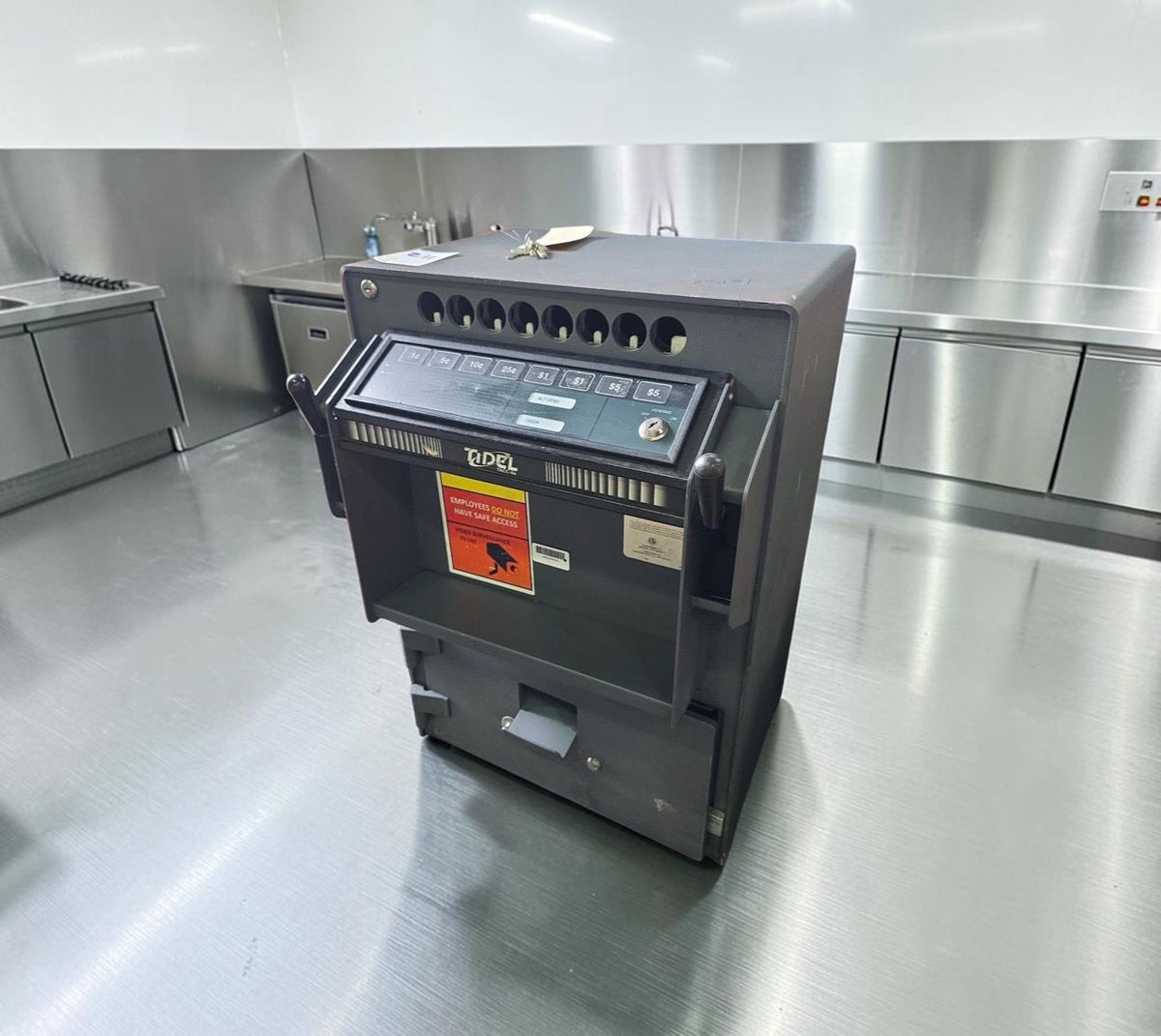 Prime Condition – Tidel TACC IIa – Commercial Timed-Access Cash Dispensing Safe – 88-Tube Capacity – Dual Drop Chutes – Fully Tested & Operational!