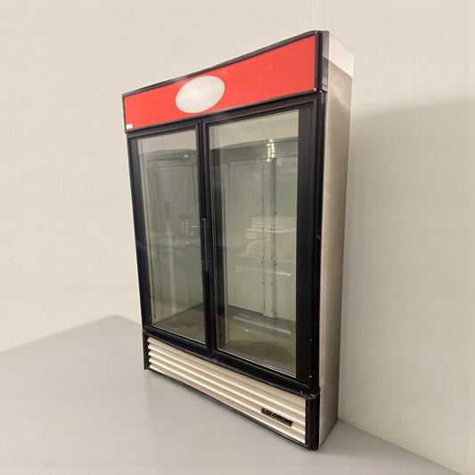 Premium Condition – True GDM-49 Commercial Glass Door Merchandiser – 115V / Single Phase – Fully Tested & Working!