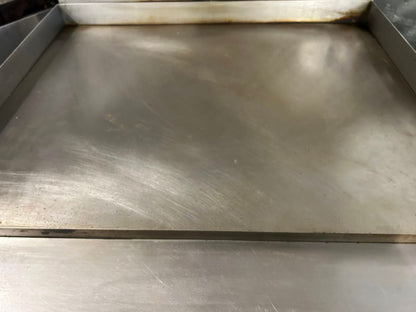 Premium Condition – Garland G36-G36R – 36" Commercial Gas Range with Full Griddle & Standard Oven – Natural Gas – Fully Tested & Operational!