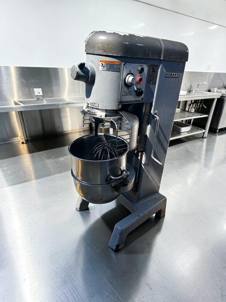 Superb Condition – Hobart D340 Automix – 40 Qt Commercial Planetary Mixer – Stainless Steel Bowl & Heavy-Duty Hook Included – 1.5 HP – 208V – 3 Phase – UL / NSF Listed – Fully Tested & Operational!