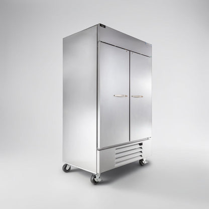 Exceptional Condition – Beverage-Air HBR49-1-006 Horizon Series – 52" Two-Section Solid-Door Reach-In Refrigerator – 46.15 Cu. Ft. – 115V – Fully Tested & Operational!