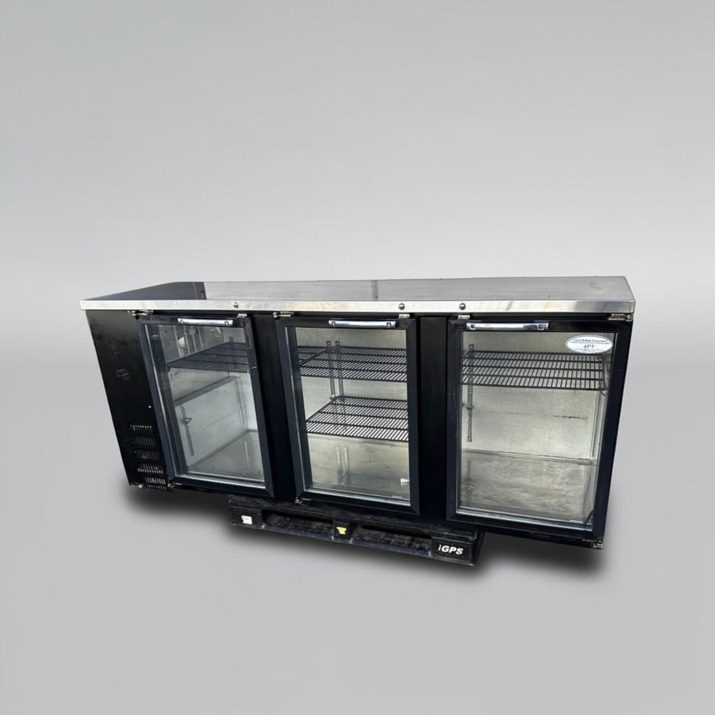 Outstanding Condition – Everest EBB90G – 89 1/4" Three-Section Glass-Door Back Bar Cooler – 32 Cu. Ft. – 115V – Fully Tested & Operational!