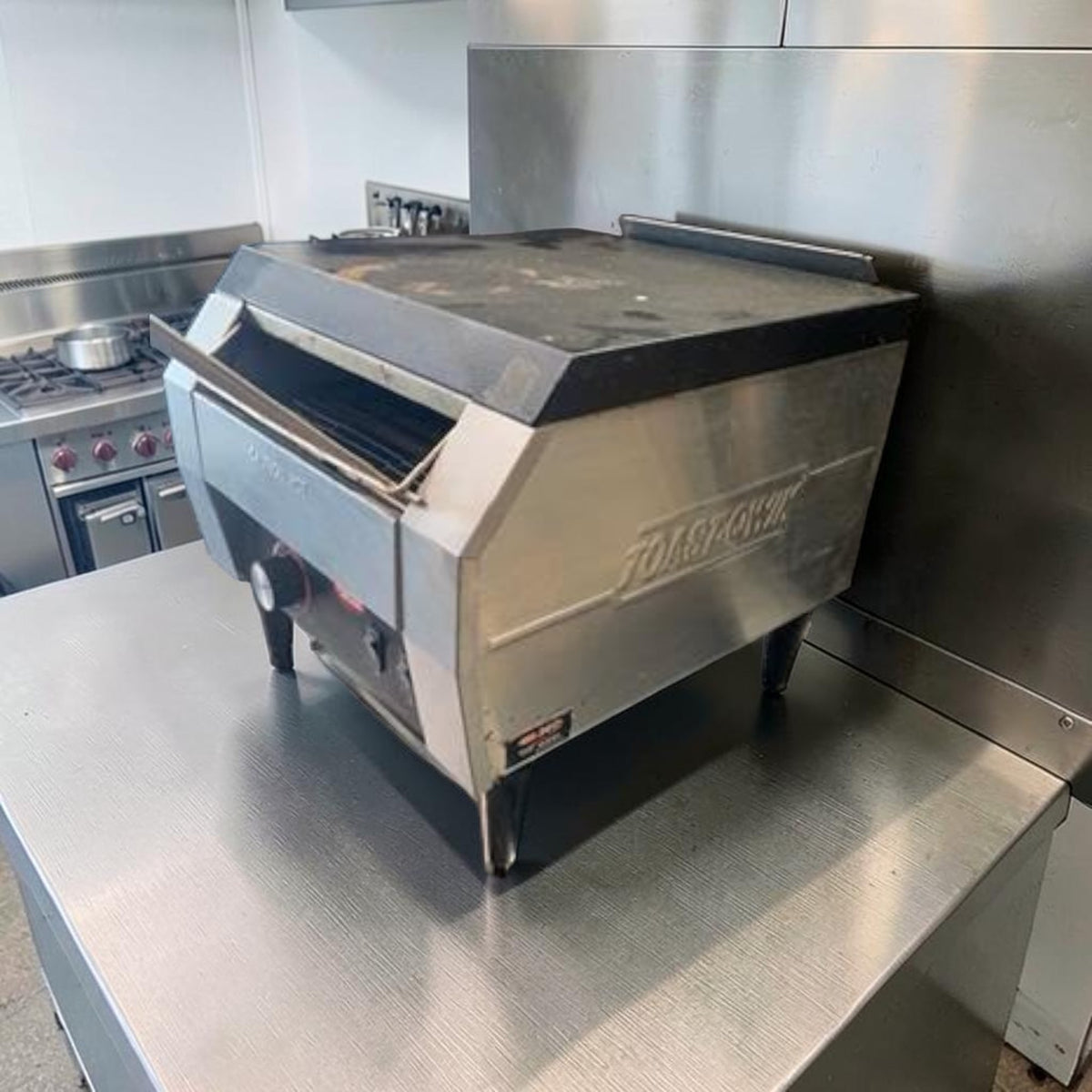 Superior Condition – Hatco TQ-10 Toast-Qwik – Commercial Conveyor Toaster – Up to 300 Slices/Hour – 2" Opening – 120V – UL Listed – Fully Tested & Operational!