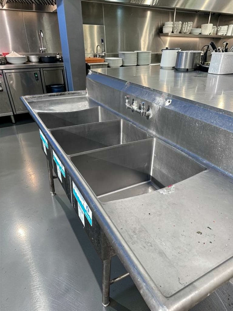 Immaculate Condition – Commercial 3-Compartment Stainless Steel Sink – Dual Drainboards – NSF – Ready for Installation!